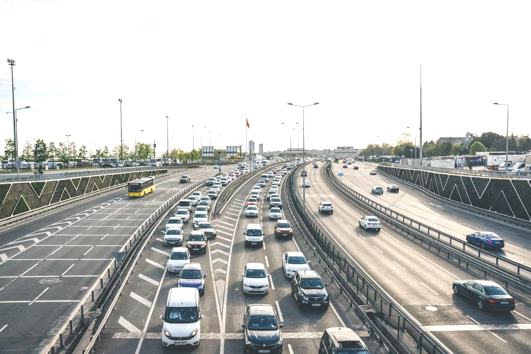 Trafik cezaları Meclis e geliyor! Para cezası, ehliyete el koyma, hapis... Sürücüler dikkat: Yepyeni bir dönem başlıyor 2