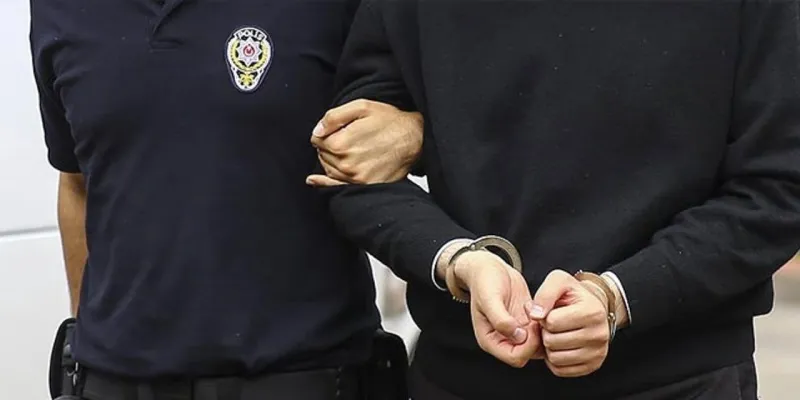 Bankada kredi çekmek için tüfekle tehdit etti