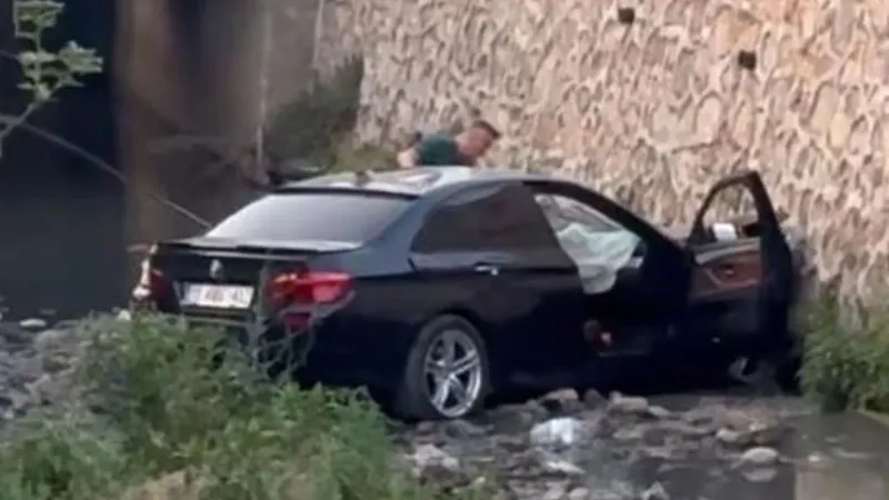 Bursa'da Kan Donduran Kaza! Otomobil Su Kanalında Oturan Çocuğu Ezdi