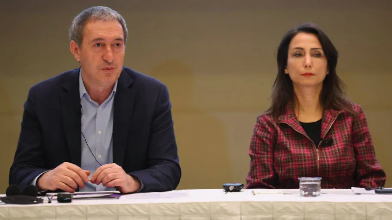DEM'den İmamoğlu'na Sürpriz Ziyaret! Perşembe Günü Neler Olacak?