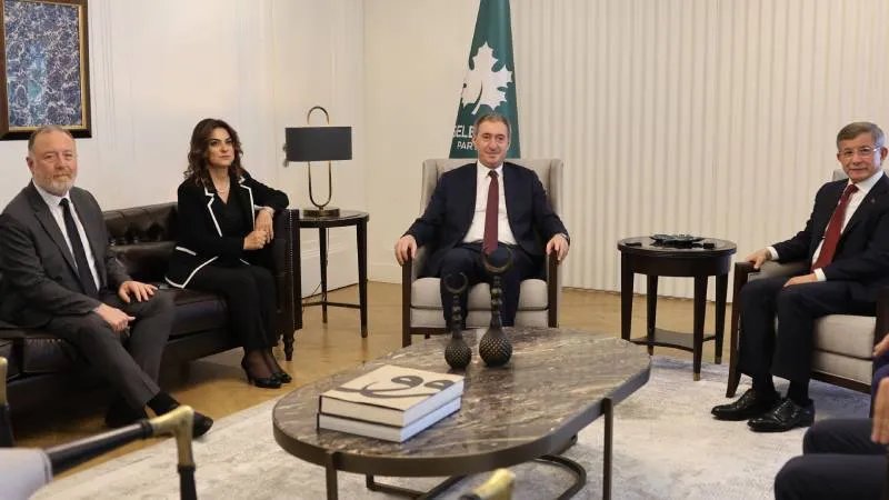 DEM Parti'den Gelecek'e Kritik Ziyaret! Siyasette Neler Oluyor?