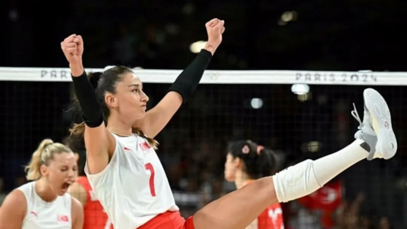 Hande Baladın Eczacıbaşı'na Veda Etti! Fenerbahçe'ye mi Gidiyor?