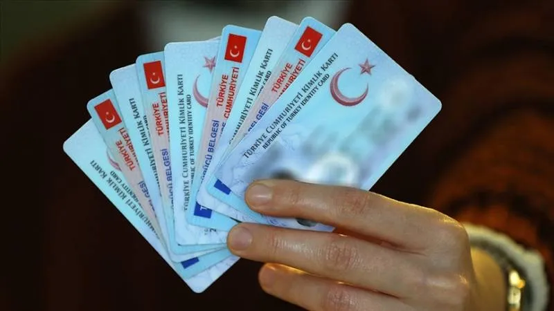 Ehliyet yenilemede son gün yaklaşıyor; ücret 15 TL'den 7 bin 438 TL'ye yükselecek