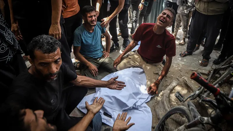 Katil İsrail yine yardım bekleyenlere saldırdı: 45 kişi hayatını kaybetti