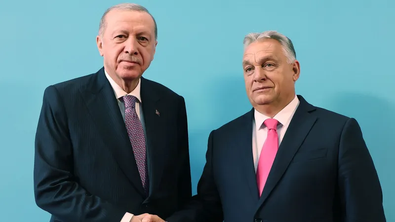 Macaristan Başbakanı Orban "İstanbul barış müzakereleri"nden ötürü Erdoğan'a teşekkür etti