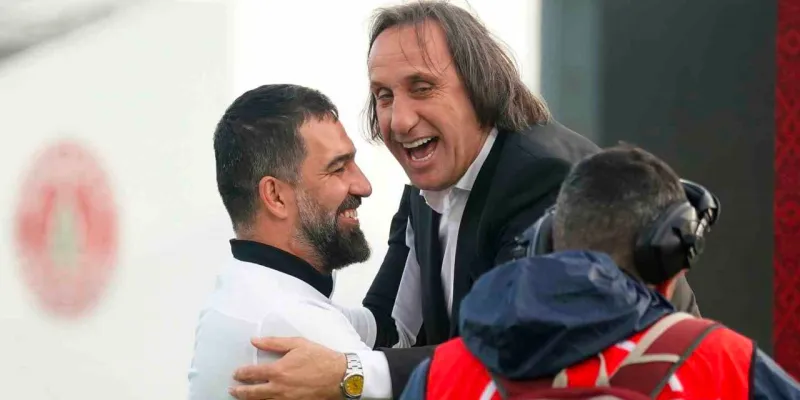Arda Turan Ukrayna'ya mı Gidiyor? Murat Özkaya'dan Şok Açıklama!
