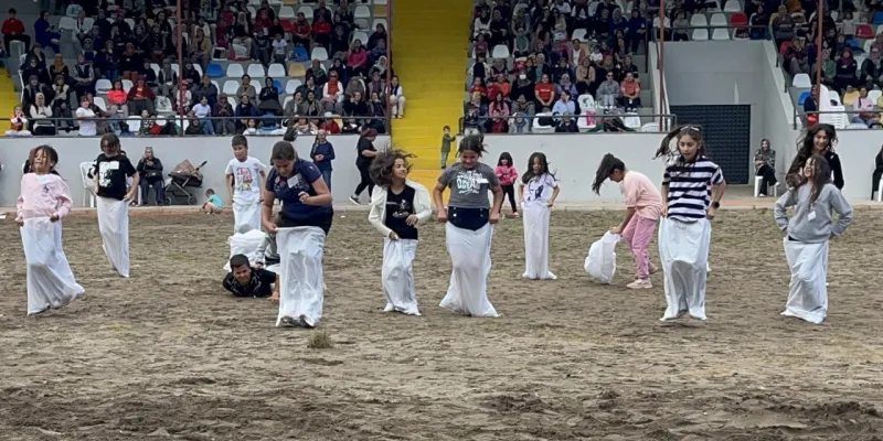 Antalya'da Kadınlar Arenada! Seracılık Festivalinde Nefesler Tutuldu