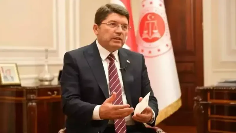 PKK Fesih Kararı: Türkiye Terörden Kurtuluyor Mu? Bakan Tunç Açıkladı!