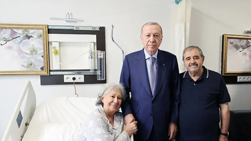 Erdoğan'dan Hastanede Duygulandıran Ziyaret! Ne Söyledi?