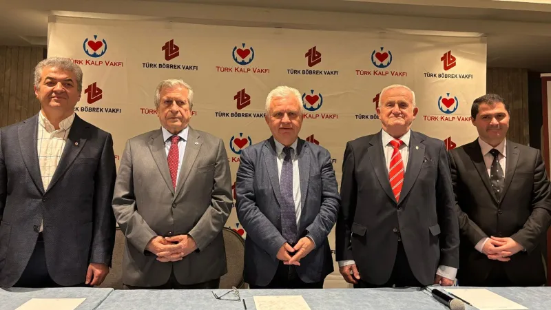 Yapay Zeka Sahte Uzmanlar mı? İlaç Tavsiyesi Alarmı!