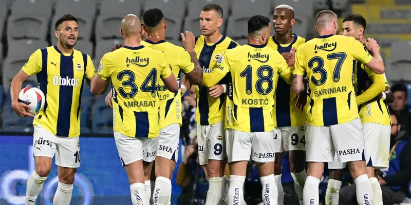 Fenerbahçe'de Şok! Tadic ve Talisca Kavga mı Etti?