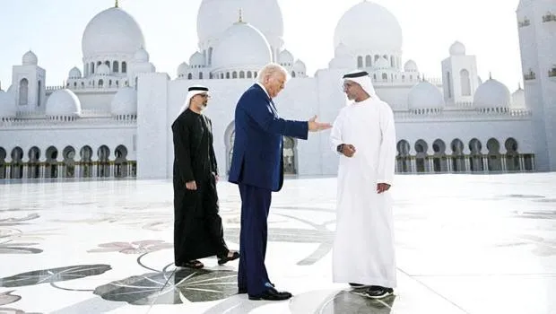 Trump'ın Körfez Turu: 600 Milyar Dolarlık Dev Anlaşma!