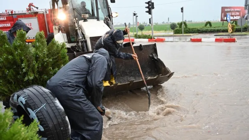 Osmaniye'yi Sel Vurdu! Evler, İş Yerleri Sular Altında!