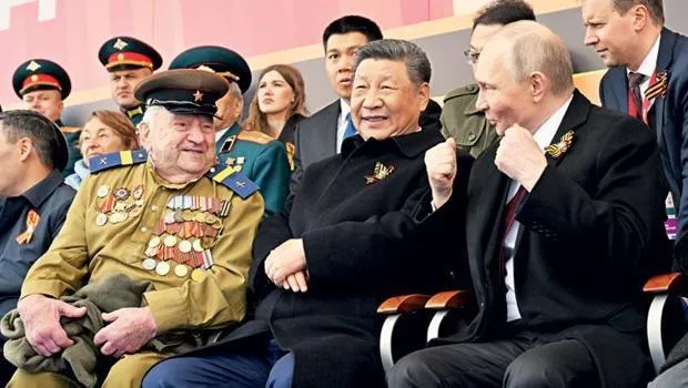 Putin'den Gövde Gösterisi: Şi, Sisi ve O İsimler Moskova'da!