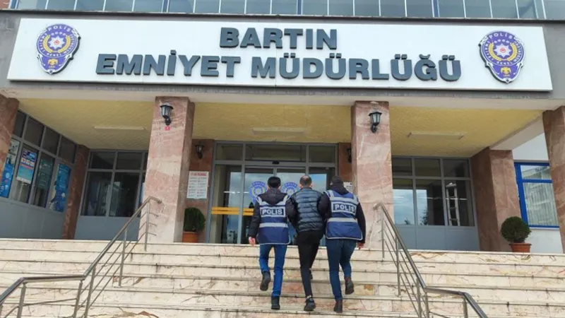 Bartın'da Suçlulara Şok Baskın! Polis Hız Kesmiyor