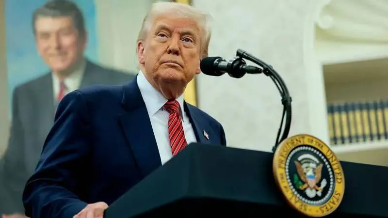 Trump'tan Şok Sözler: Suriye'ye Yaptırımlar Kalkıyor Mu?