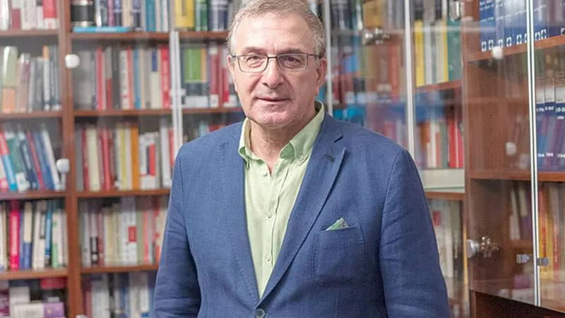 Prof. Dr. Adem Sözüer, 10 gerekçe sıraladı: ''Nükleer silah yapacak'' iddiasına dayalı saldırı, meşru savunma hakkı kapsamında sayılamaz