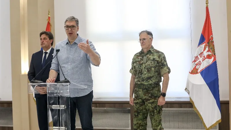 Sırbistan Cumhurbaşkanı Vucic, İsrail'e mühimmat satışını durdurduklarını bildirdi
