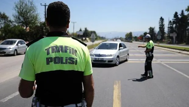 Trafik cezaları cep yakacak! Komisyonda kabul edildi