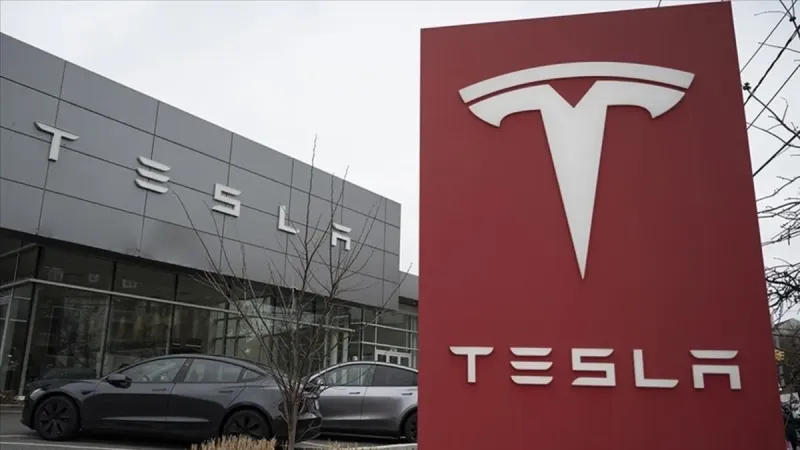 Trump ve Musk Kavgasında Tesla'ya Şok Düşüş! Neler Oluyor?