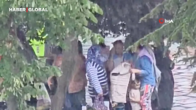 Yaz yağmuruna hazırlıksız yakalandılar